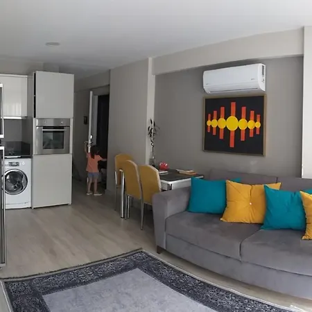 Apartment Lego Studio Security ,pool,gym,spa,airport 3 Km And 2 Big Mall *